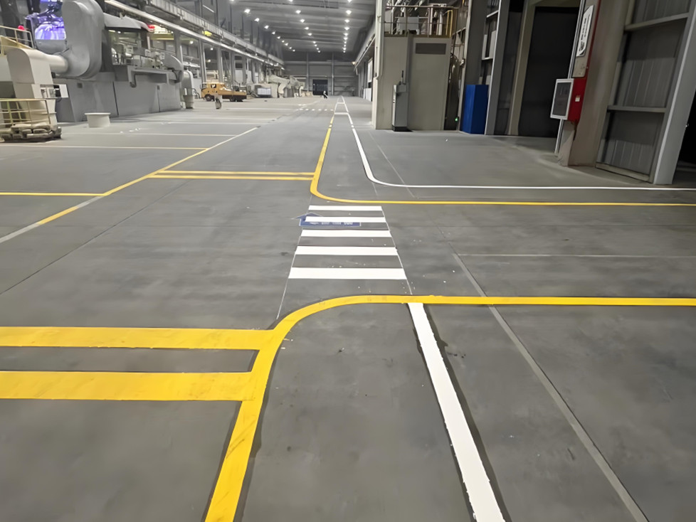 倉儲(chǔ)車間劃線